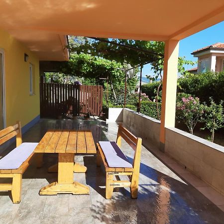 Cozy Apartments With Sea View Novi Vinodolski Dış mekan fotoğraf