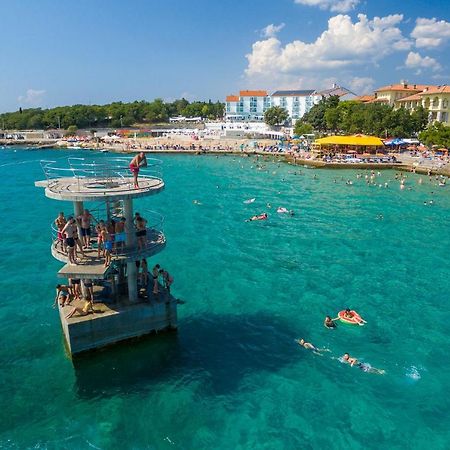 Cozy Apartments With Sea View Novi Vinodolski Dış mekan fotoğraf