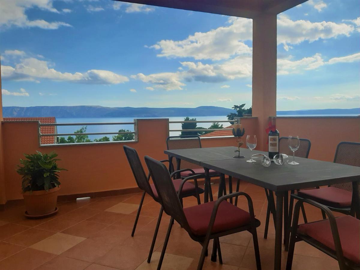 Cozy Apartments With Sea View Novi Vinodolski Dış mekan fotoğraf