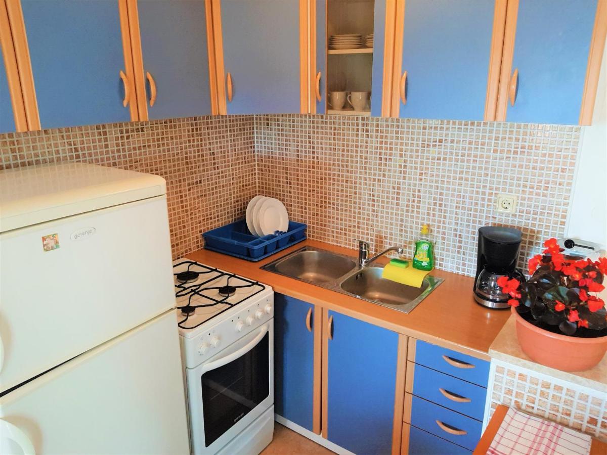 Cozy Apartments With Sea View Novi Vinodolski Dış mekan fotoğraf